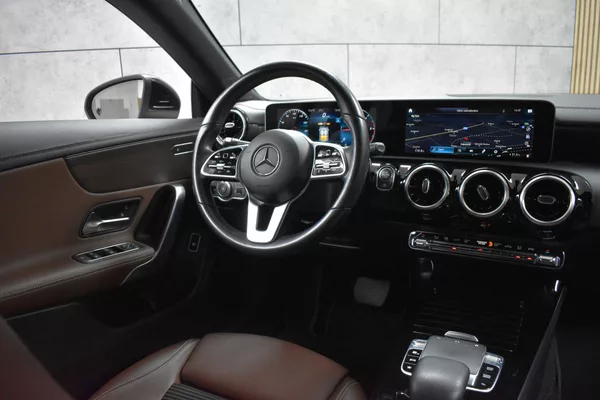 Mercedes-Benz CLA 180d PROGRESSIVE*KAMERA*ACC* - foto 8