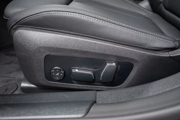BMW Řada 4 420d xD ///M*ZÁRUKA*TAŽNÉ*ČR 1 - foto 17