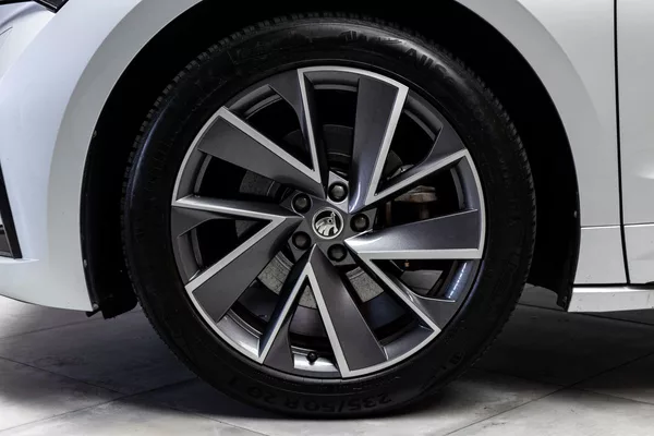 Škoda Enyaq 60 62kWh SPORTLINE*SoH-87%*DPH - foto 33