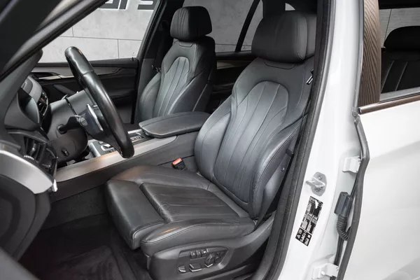 Mercedes-Benz Třídy V V 300d LONG*4MATIC*AMG*TAŽNÉ* - foto 10