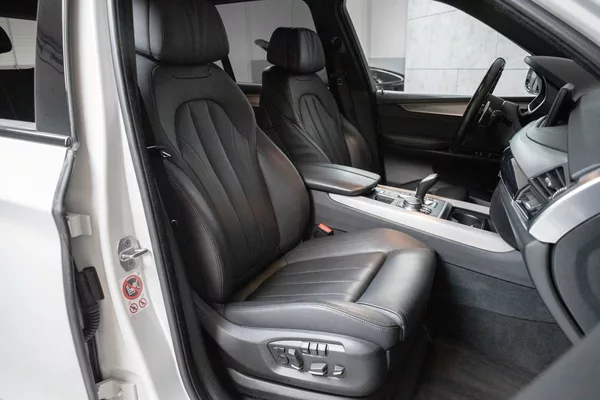 Mercedes-Benz Třídy V V 300d LONG*4MATIC*AMG*TAŽNÉ* - foto 11