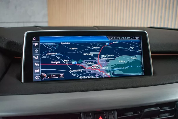 Mercedes-Benz Třídy V V 300d LONG*4MATIC*AMG*TAŽNÉ* - foto 23