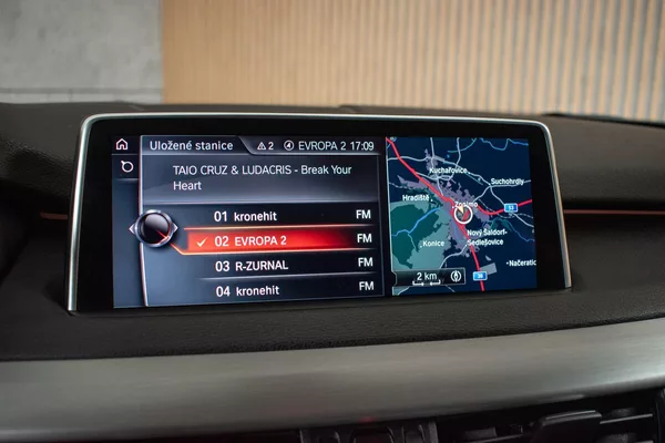 Mercedes-Benz Třídy V V 300d LONG*4MATIC*AMG*TAŽNÉ* - foto 28
