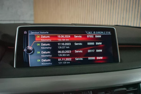 Mercedes-Benz Třídy V V 300d LONG*4MATIC*AMG*TAŽNÉ* - foto 30