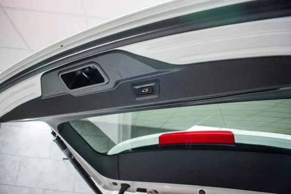 Mercedes-Benz Třídy V V 300d LONG*4MATIC*AMG*TAŽNÉ* - foto 36
