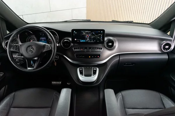 Mercedes-Benz Třídy V V 300d LONG*4MATIC*AMG*TAŽNÉ* - foto 7