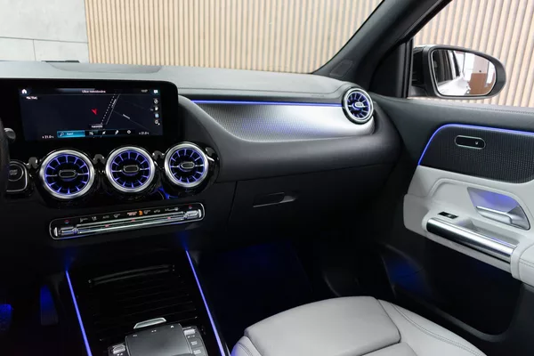Mercedes-Benz EQA 250 EDITION 1*SoH 97%*TAŽNÉ*ČR - foto 10