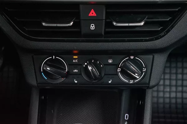 Škoda Scala 1.6 TDI SmartLink+*DPH*ČR 1.M* - foto 21