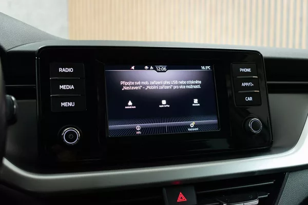 Škoda Scala 1.6 TDI SmartLink+*DPH*ČR 1.M* - foto 24