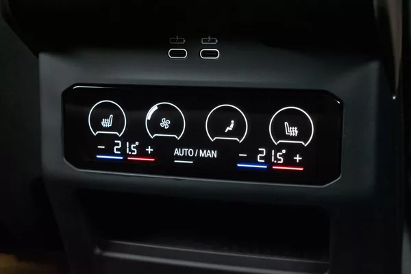 BMW Řada 5 540d xDrive ///M*ZÁRUKA*ČR 1.M - foto 14