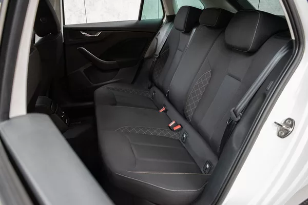 Škoda Scala 1.6 TDI DRIVE 125 YEARS*ČR 1.M - foto 11