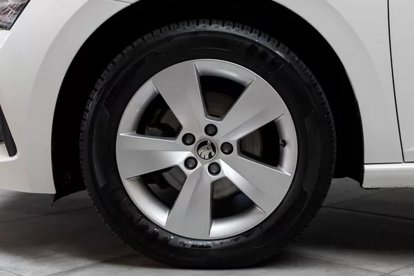 Škoda Scala 1.6 TDI DRIVE 125 YEARS*ČR 1.M - foto 27