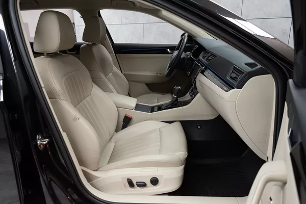 Škoda Superb 2.0 TSI 206kW L&K 4x4*TAŽNÉ*ČR - foto 13