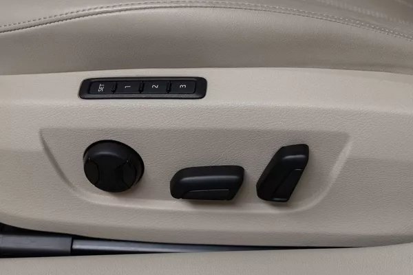 Škoda Superb 2.0 TSI 206kW L&K 4x4*TAŽNÉ*ČR - foto 21