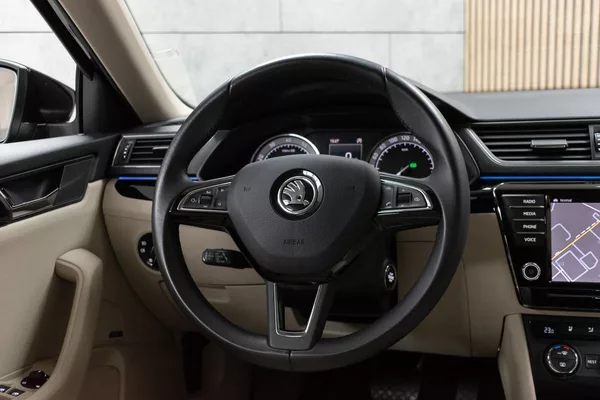 Škoda Superb 2.0 TSI 206kW L&K 4x4*TAŽNÉ*ČR - foto 23
