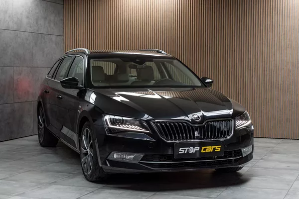 Škoda Superb 2.0 TSI 206kW L&K 4x4*TAŽNÉ*ČR - foto 3