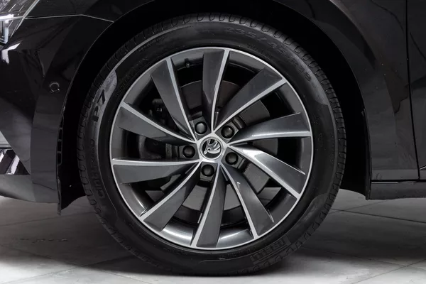 Škoda Superb 2.0 TSI 206kW L&K 4x4*TAŽNÉ*ČR - foto 40