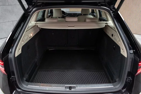 Škoda Superb 2.0 TSI 206kW L&K 4x4*TAŽNÉ*ČR - foto 44