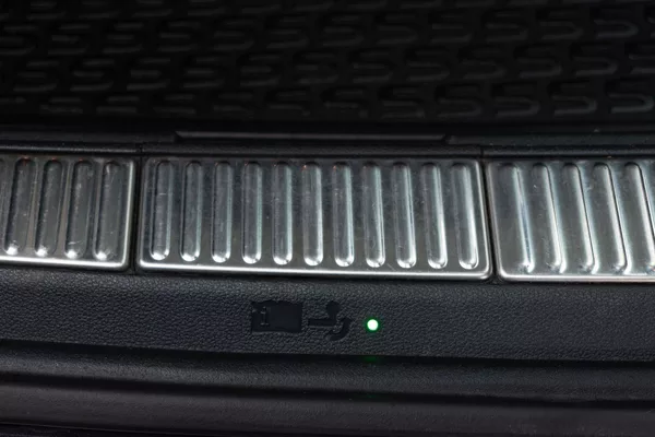 Škoda Superb 2.0 TSI 206kW L&K 4x4*TAŽNÉ*ČR - foto 45