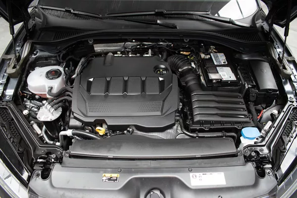 Škoda Superb 2.0 TDI L&K*2xKOLA*DSG*ACC*ČR* - foto 37