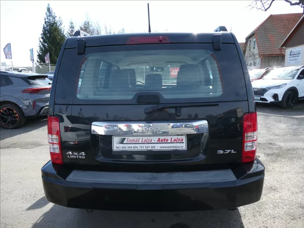 Jeep Cherokee 3,7 L 151kW 4x4, automat - foto 7