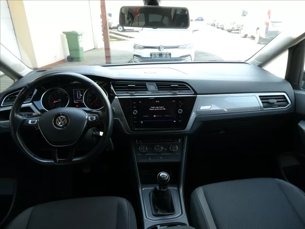 Volkswagen Touran 1,2 TSi 81kW 7.míst, NAVI - foto 30