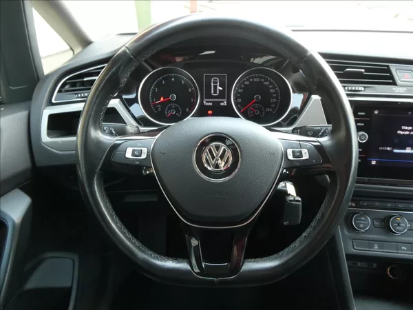 Volkswagen Touran 1,2 TSi 81kW 7.míst, NAVI - foto 33