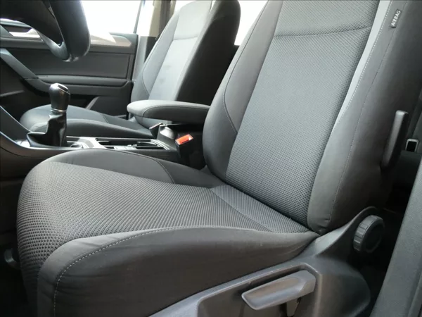 Volkswagen Touran 1,2 TSi 81kW 7.míst, NAVI - foto 35