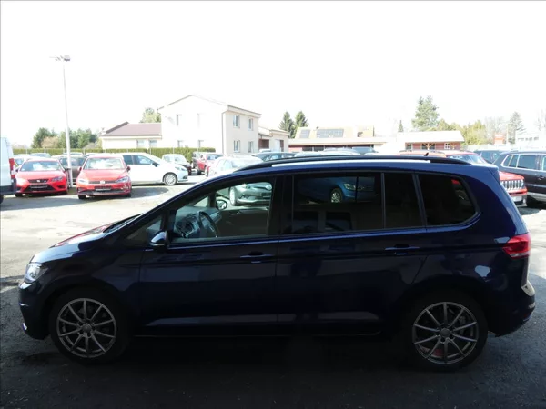 Volkswagen Touran 1,2 TSi 81kW 7.míst, NAVI - foto 6