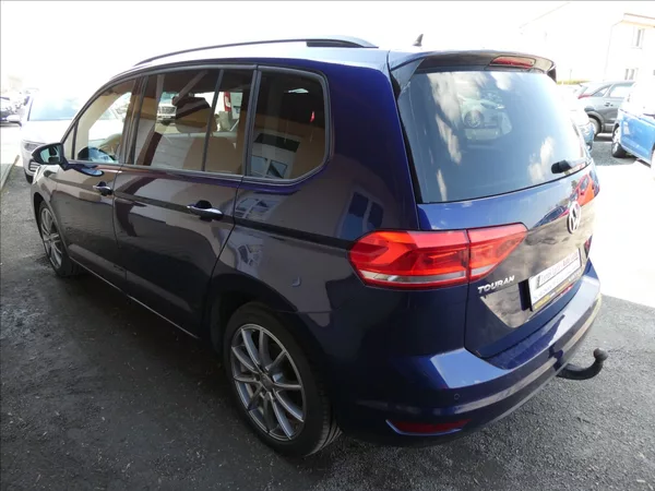 Volkswagen Touran 1,2 TSi 81kW 7.míst, NAVI - foto 7
