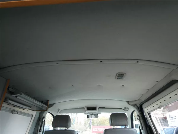 Volkswagen T5 California 2,5 TDi 96kW obytný vůz - foto 23
