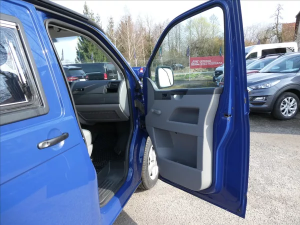 Volkswagen T5 California 2,5 TDi 96kW obytný vůz - foto 28