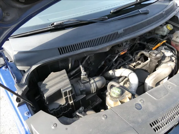 Volkswagen T5 California 2,5 TDi 96kW obytný vůz - foto 47