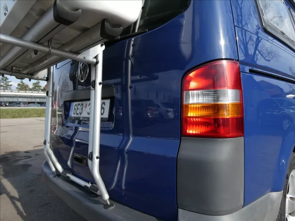 Volkswagen T5 California 2,5 TDi 96kW obytný vůz - foto 9
