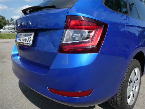 Škoda Fabia 1,0 TSi 70kW STYLE, ČR - foto 10