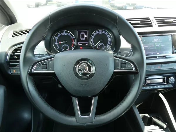 Škoda Fabia 1,0 TSi 70kW STYLE, ČR - foto 30