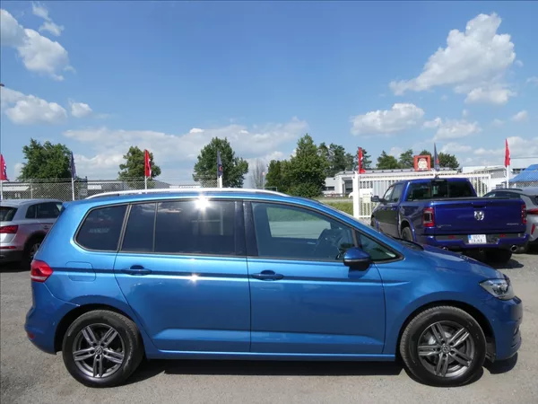 Volkswagen Touran 1,4 TSi 110kW DSG,LED,serviska - foto 12
