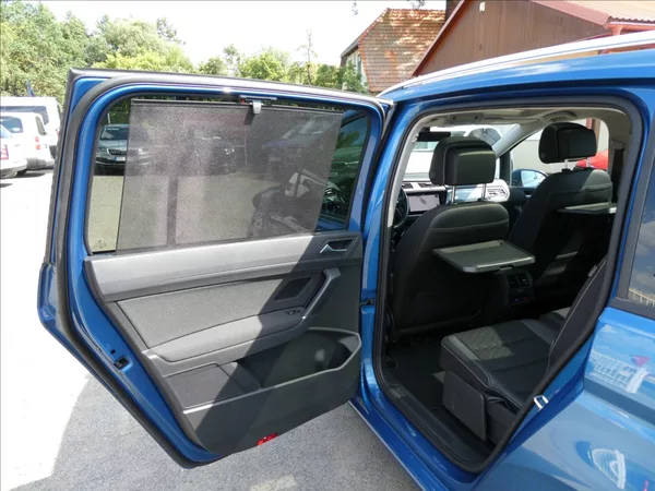 Volkswagen Touran 1,4 TSi 110kW DSG,LED,serviska - foto 25