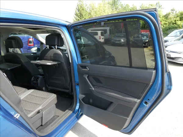 Volkswagen Touran 1,4 TSi 110kW DSG,LED,serviska - foto 29