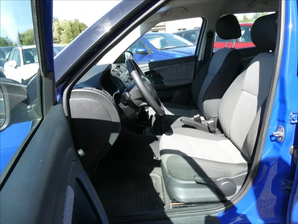 Škoda Fabia 1,2 HTP klimatizace - foto 12