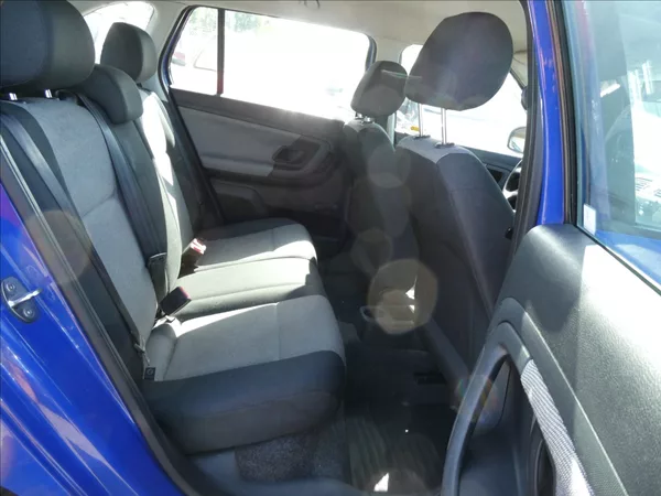 Škoda Fabia 1,2 HTP klimatizace - foto 18