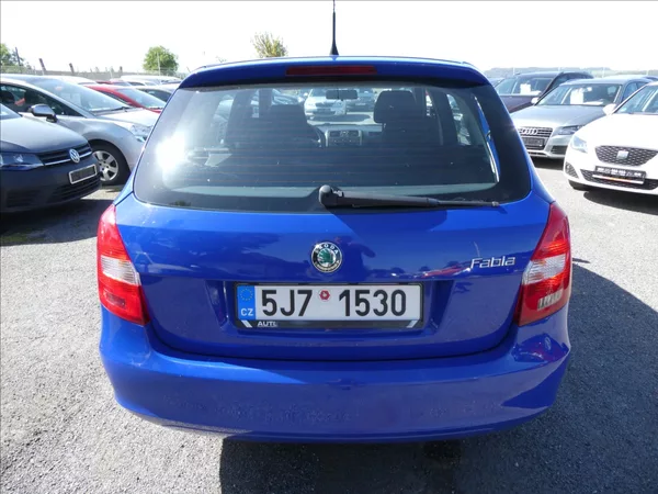 Škoda Fabia 1,2 HTP klimatizace - foto 6