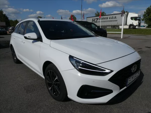 Hyundai i30 1,0 T-GDi 88kW Smart,ČR,naviga