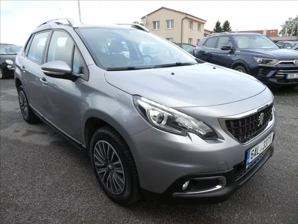 Peugeot 2008 1,2 PureTech 81kW AUTOMAT, ČR