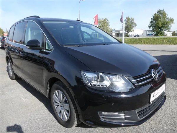Volkswagen Sharan 2,0 TDi 110kW 7.míst, serviska