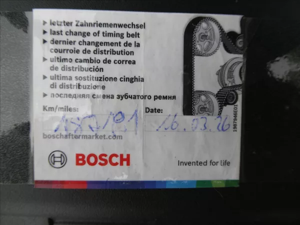 Volkswagen Golf 1,6 TDi 85kW navi,led,serviska - foto 40