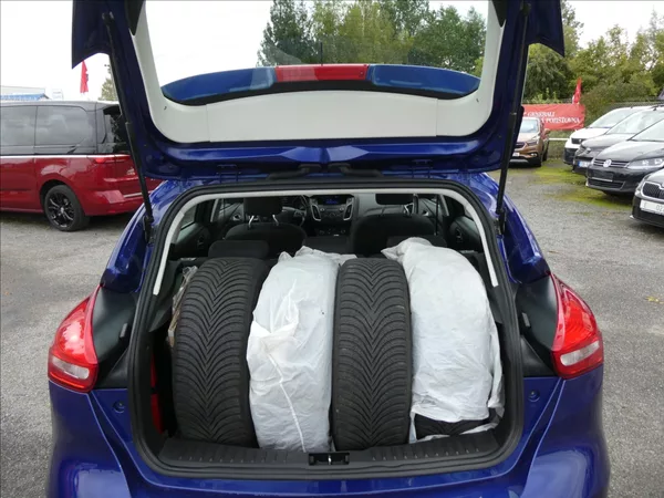 Ford Focus 1,5 110kW 1.MAJITEL, SERVISKA - foto 17