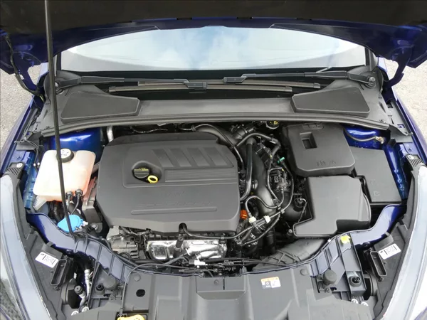 Ford Focus 1,5 110kW 1.MAJITEL, SERVISKA - foto 35