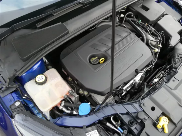 Ford Focus 1,5 110kW 1.MAJITEL, SERVISKA - foto 36