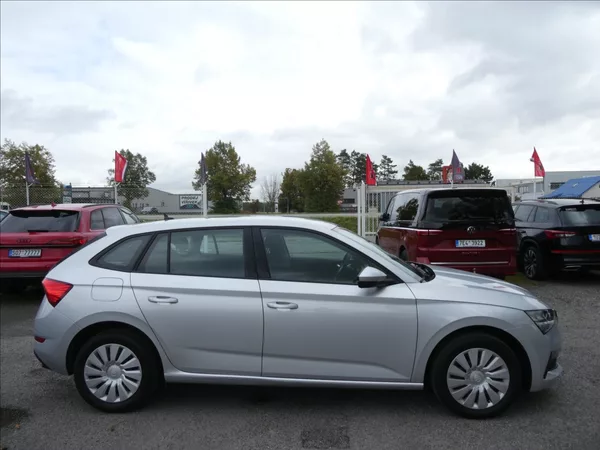 Škoda Scala 1,0 TSi 70kW ČR, DPH, klima - foto 12